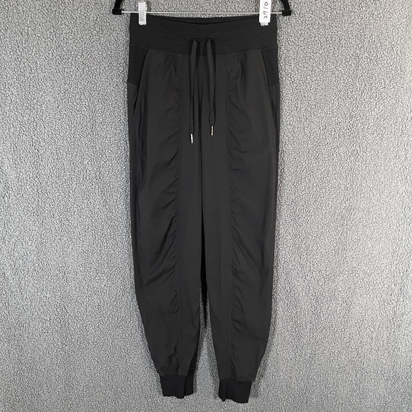 Lululemon Dance Studio Mid-Rise Jogger Pants - Women's Size 4 - Black - Picture 1 of 9